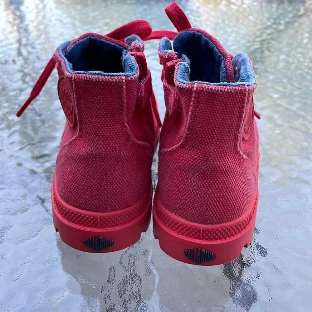 NWOT Palladium Pampa Hi Zipper Boot Cayenne Red